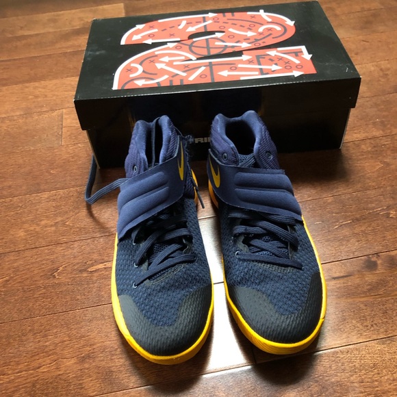 Kyrie Irving 2 - Picture 2 of 5